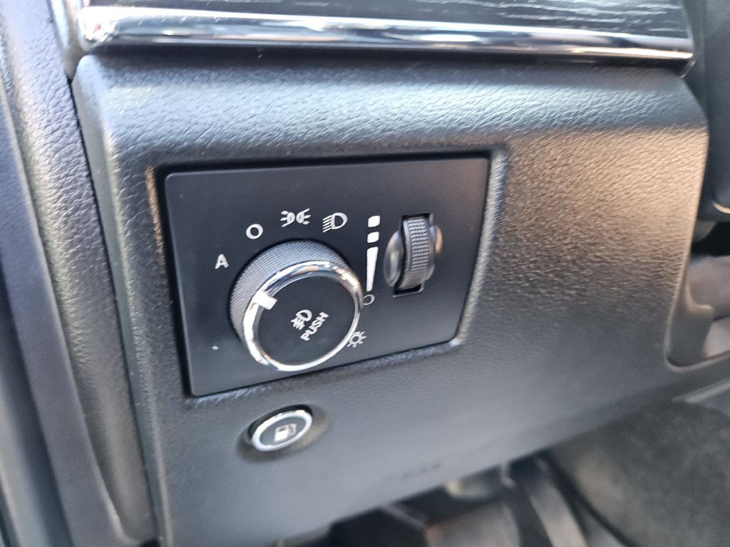 2015 Jeep Grand Cherokee Image 28