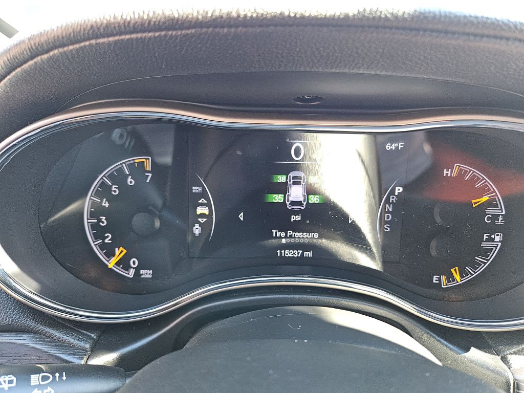 2015 Jeep Grand Cherokee Image 31