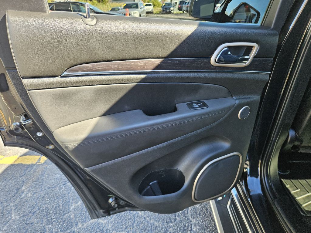 2015 Jeep Grand Cherokee Image 44