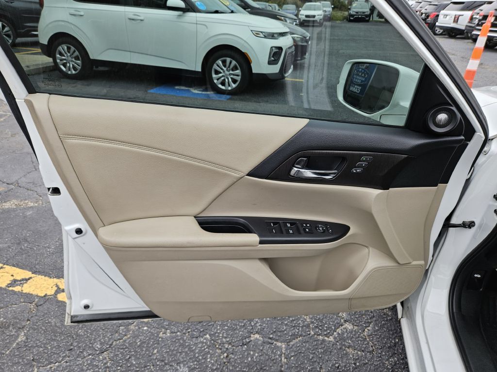 2014 Honda Accord Image 20
