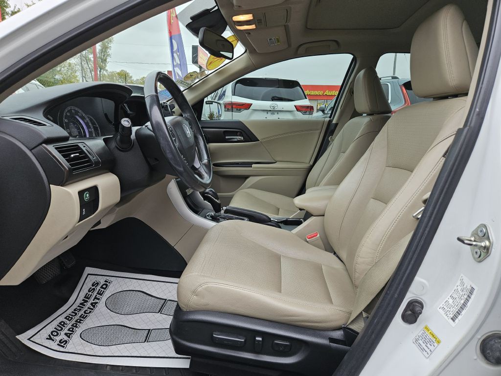 2014 Honda Accord Image 24