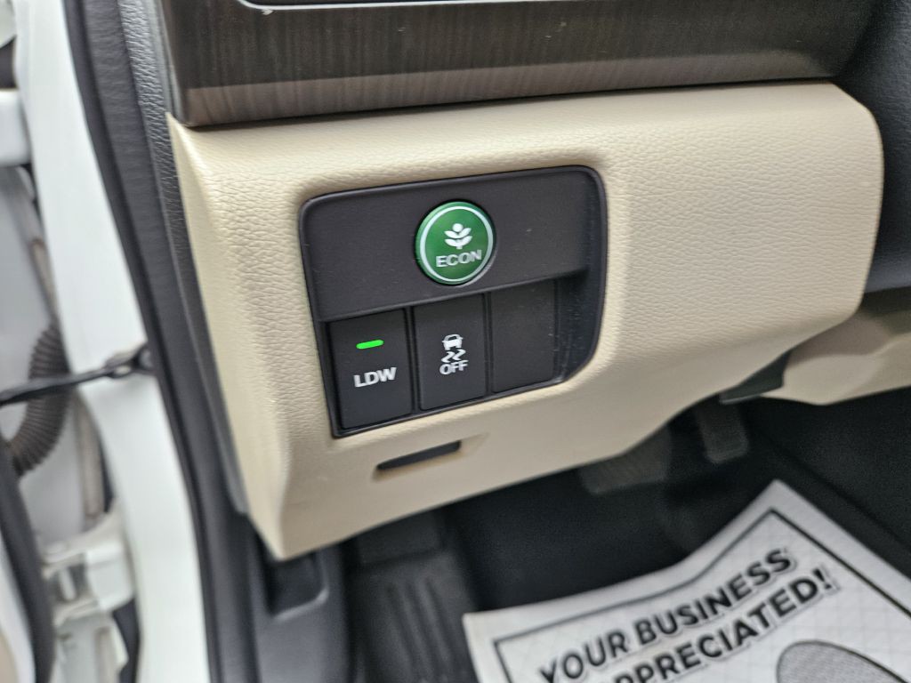 2014 Honda Accord Image 25