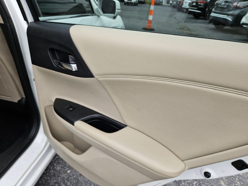 2014 Honda Accord Image 50
