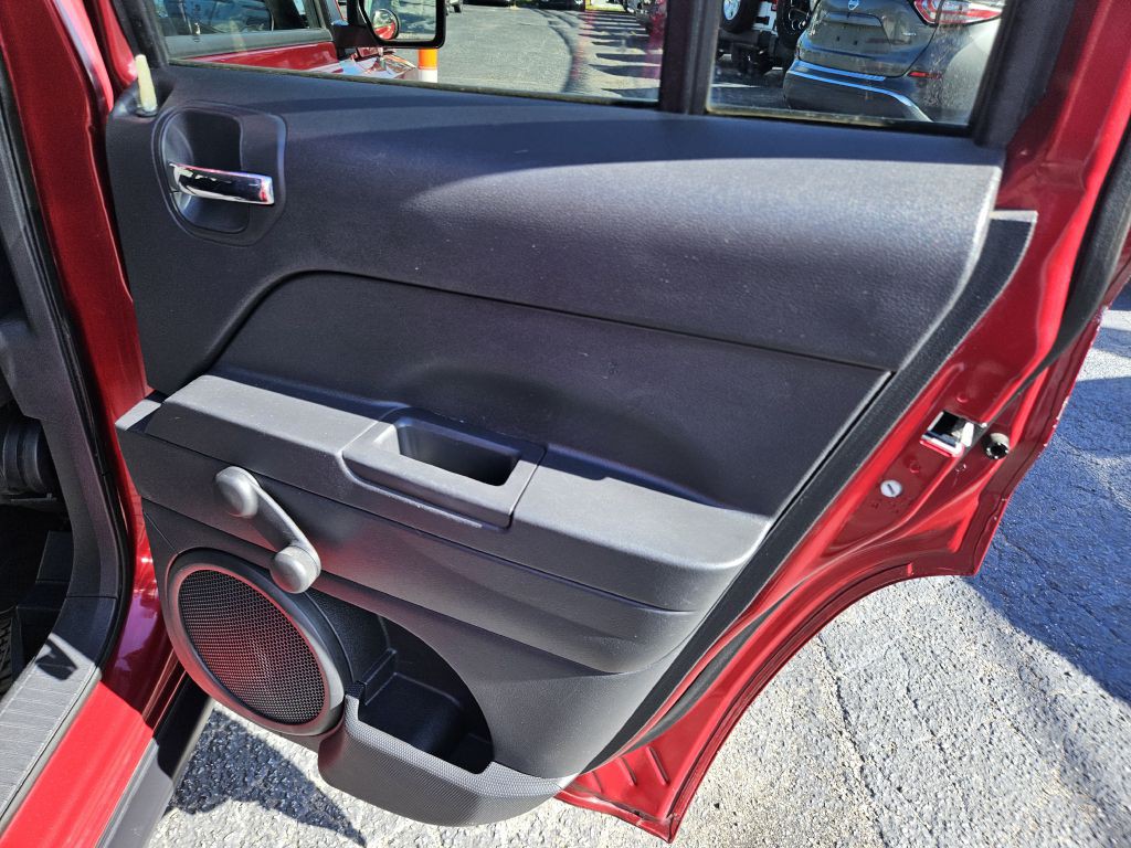 2015 Jeep Patriot Image 39
