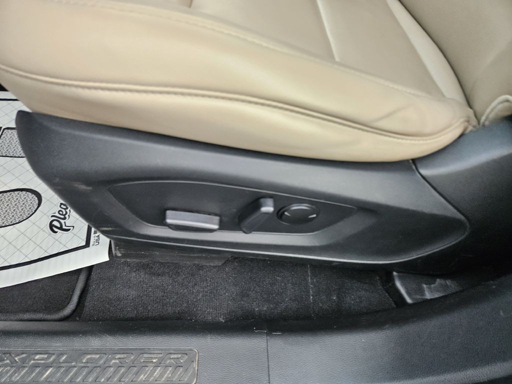 2021 Ford Explorer Image 25