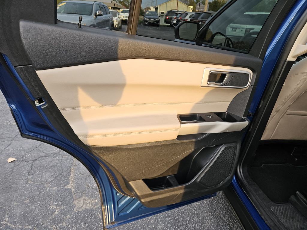 2021 Ford Explorer Image 43