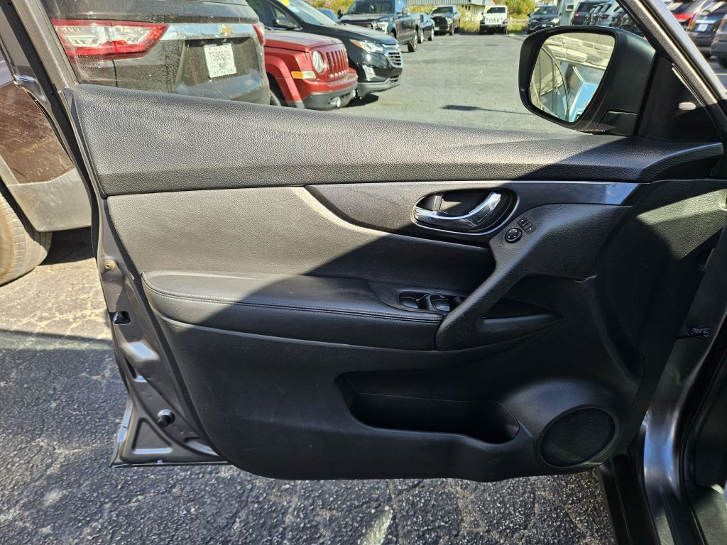 2020 Nissan Rogue Image 19