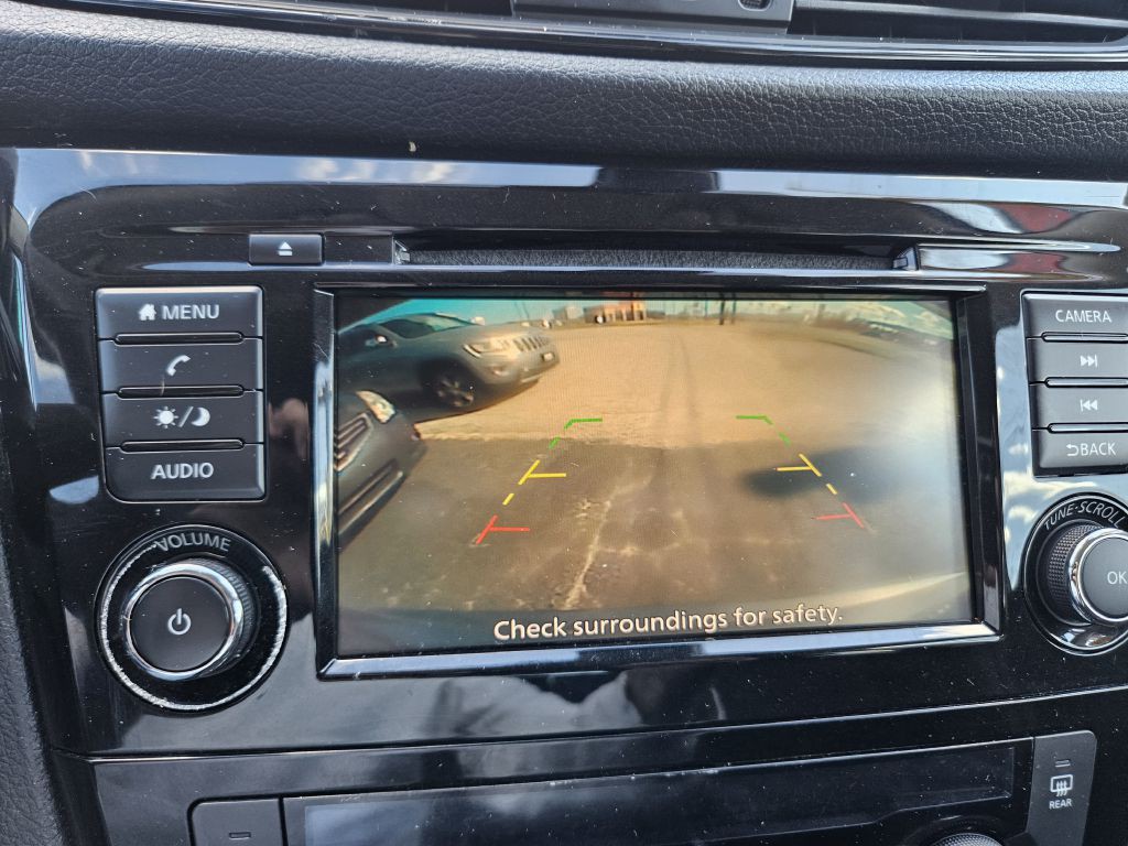 2020 Nissan Rogue Image 36