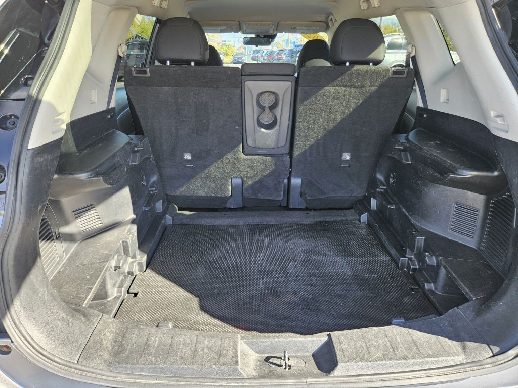 2020 Nissan Rogue Image 41