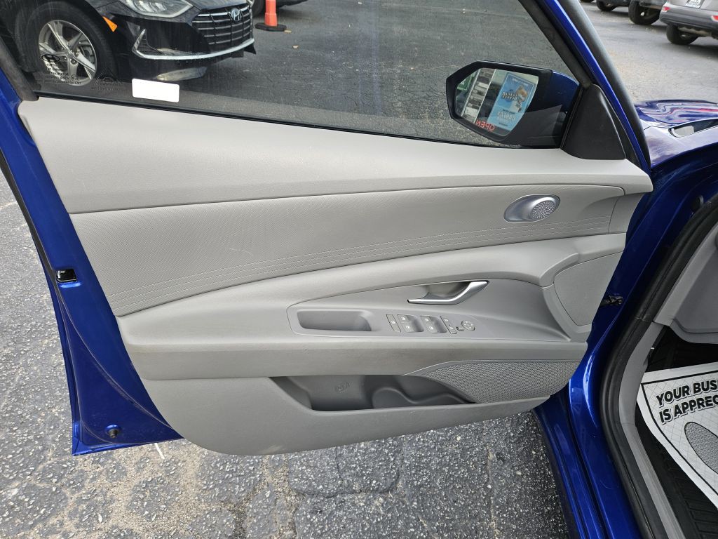 2021 Hyundai Elantra Image 19