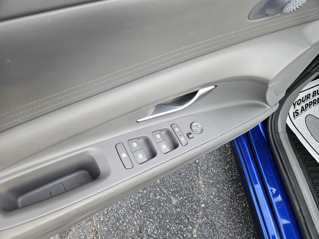 2021 Hyundai Elantra Image 20