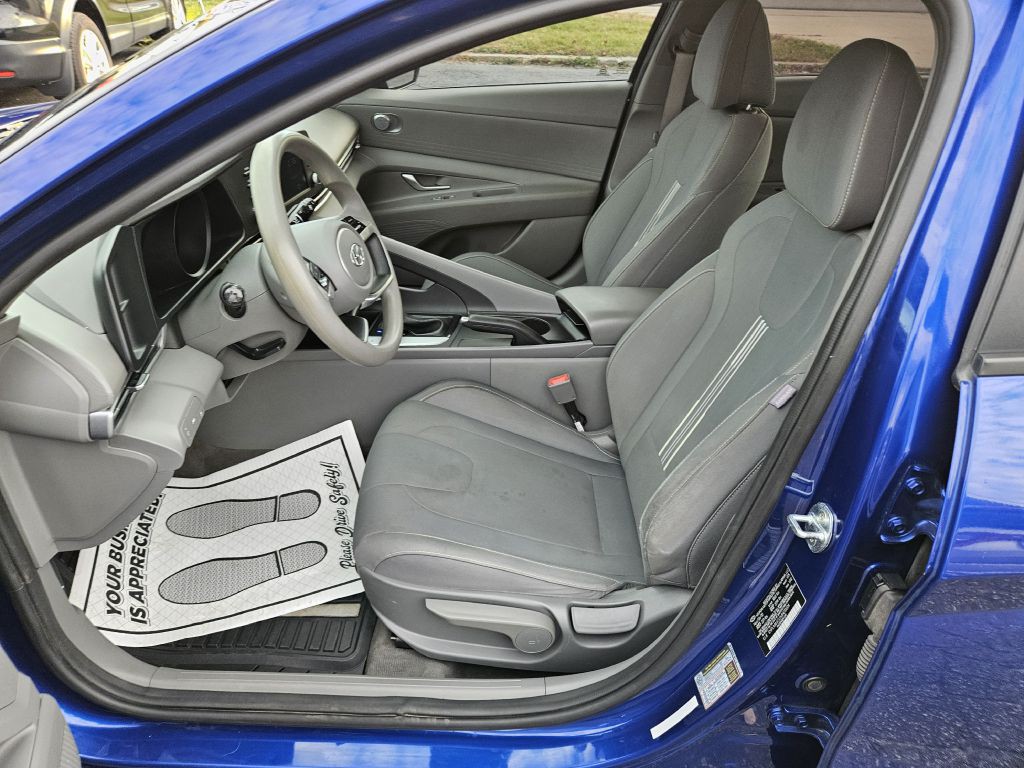 2021 Hyundai Elantra Image 21