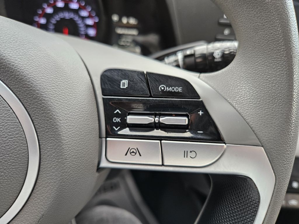 2021 Hyundai Elantra Image 28