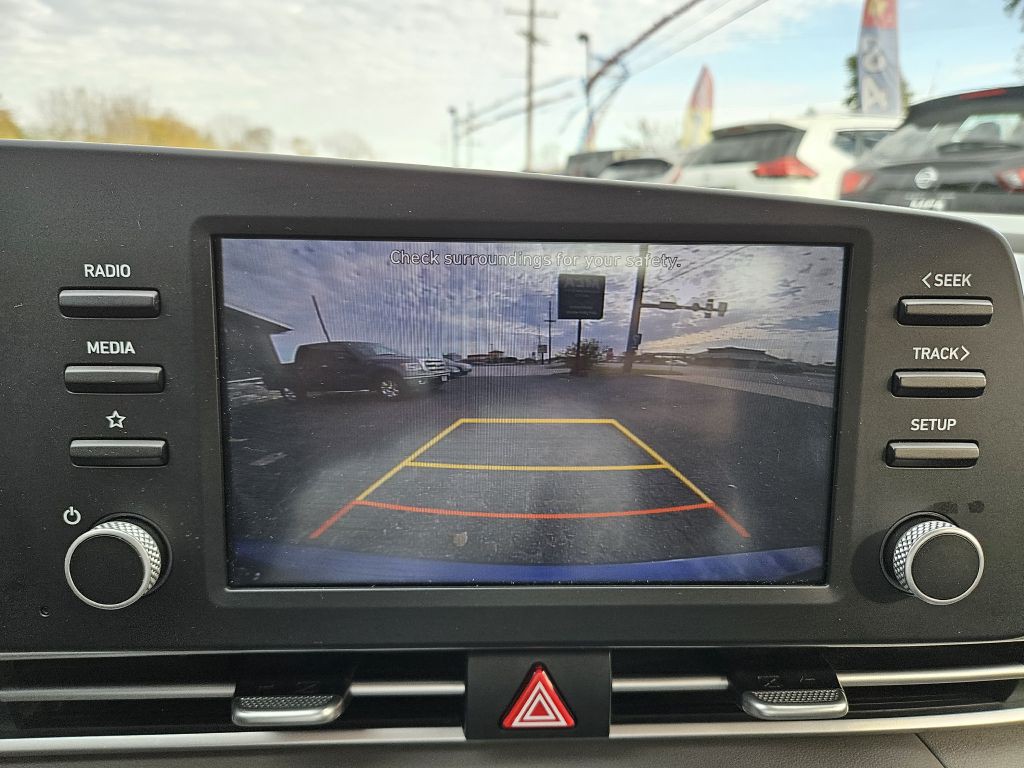 2021 Hyundai Elantra Image 33