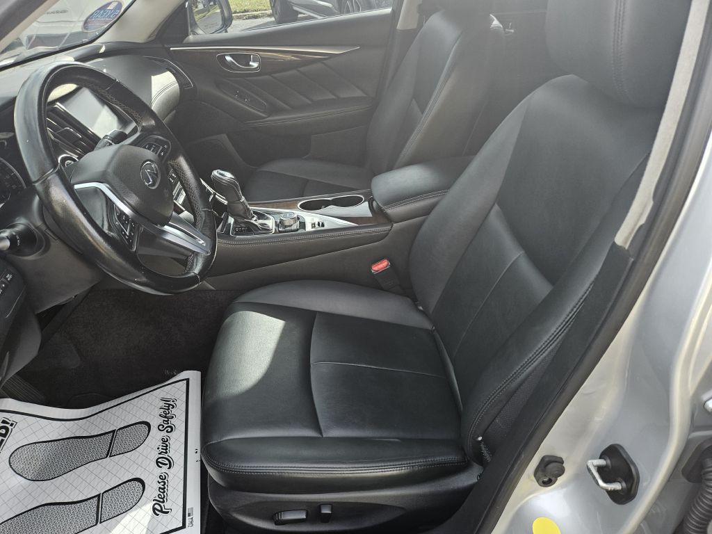 2018 INFINITI Q50 Image 21