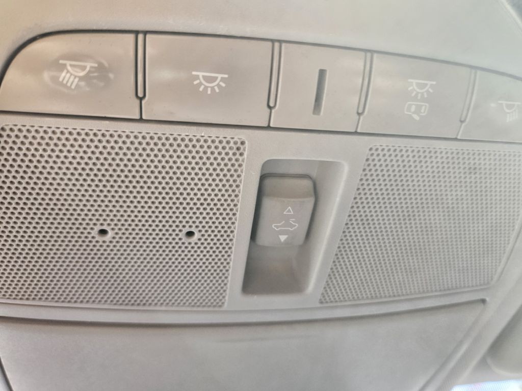 2018 INFINITI Q50 Image 32