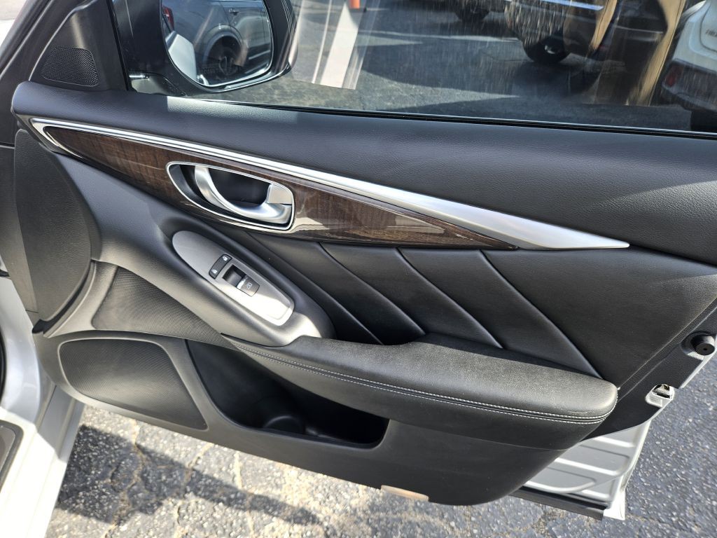 2018 INFINITI Q50 Image 37