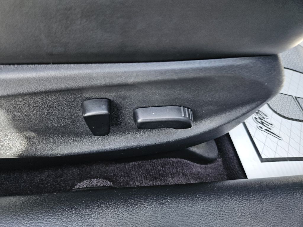 2018 INFINITI Q50 Image 38