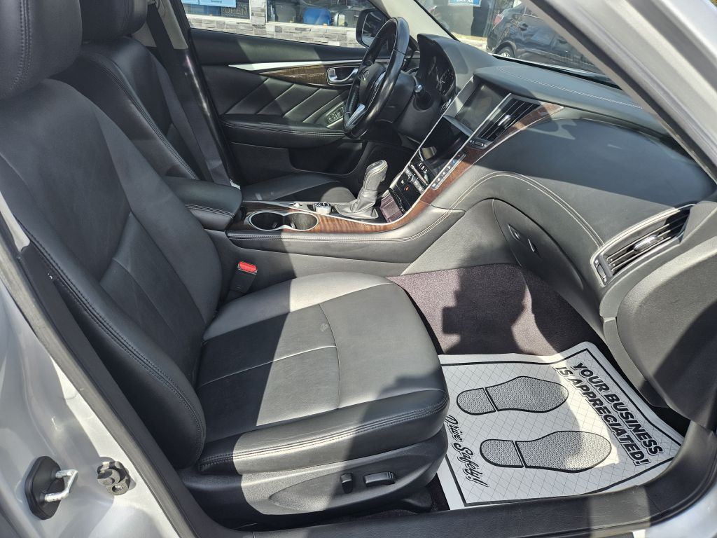 2018 INFINITI Q50 Image 39