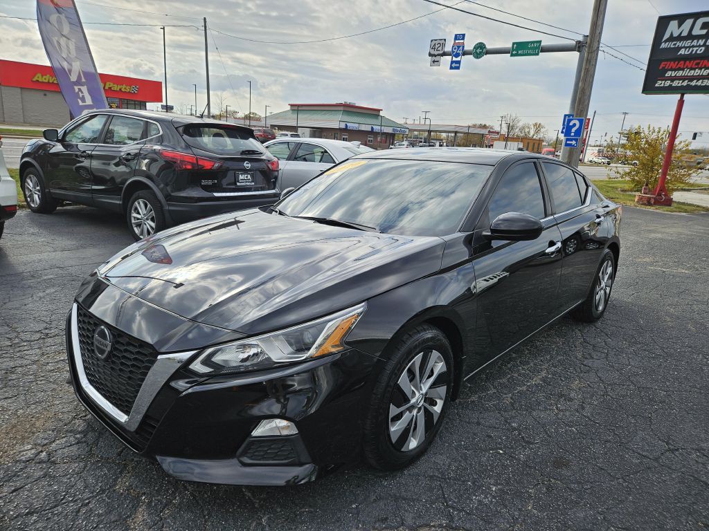 2020 Nissan Altima Image 14