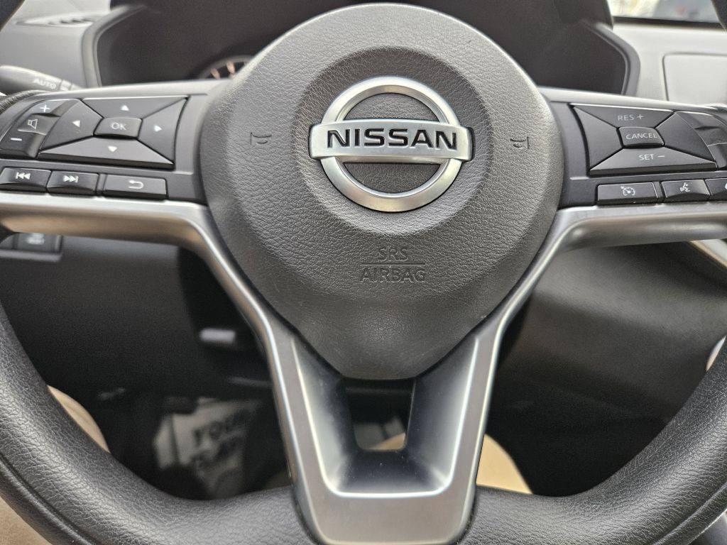 2020 Nissan Altima Image 24