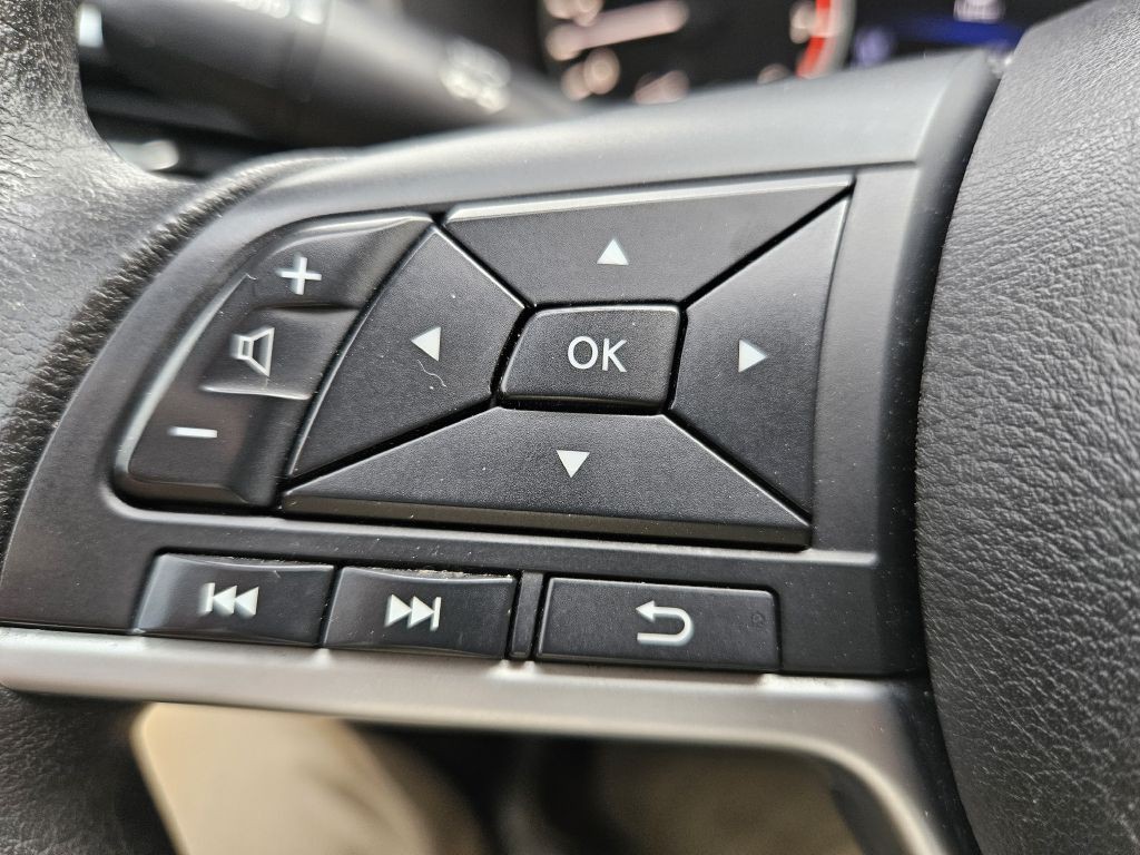 2020 Nissan Altima Image 25