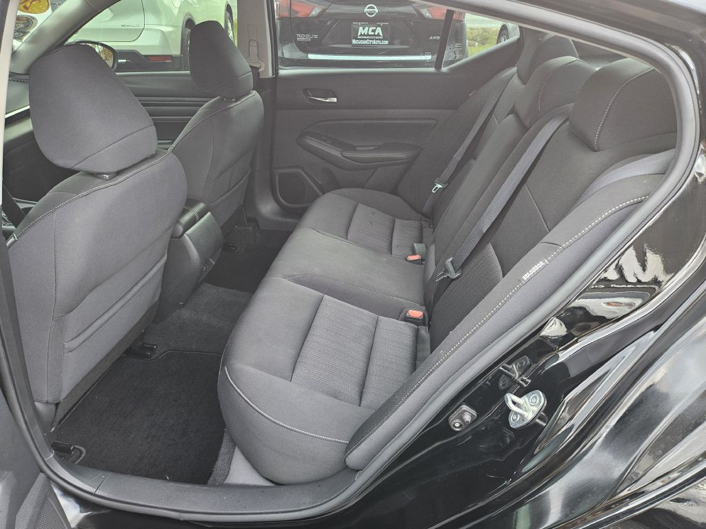 2020 Nissan Altima Image 34