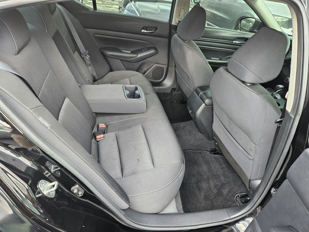 2020 Nissan Altima Image 42