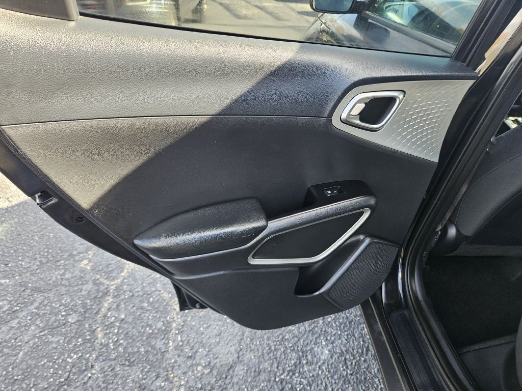 2021 Kia Soul Image 31
