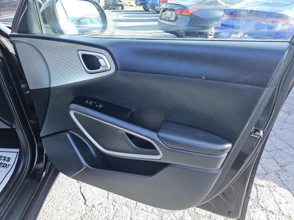 2021 Kia Soul Image 35