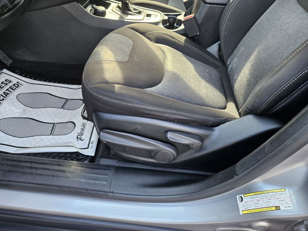 2018 Jeep Cherokee Image 22