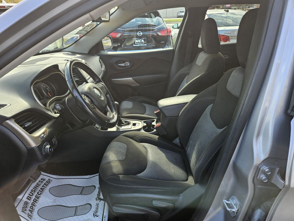 2018 Jeep Cherokee Image 23