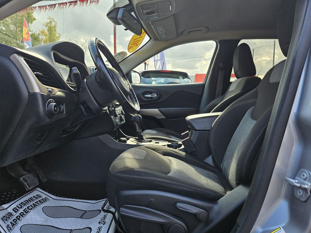 2018 Jeep Cherokee Image 24