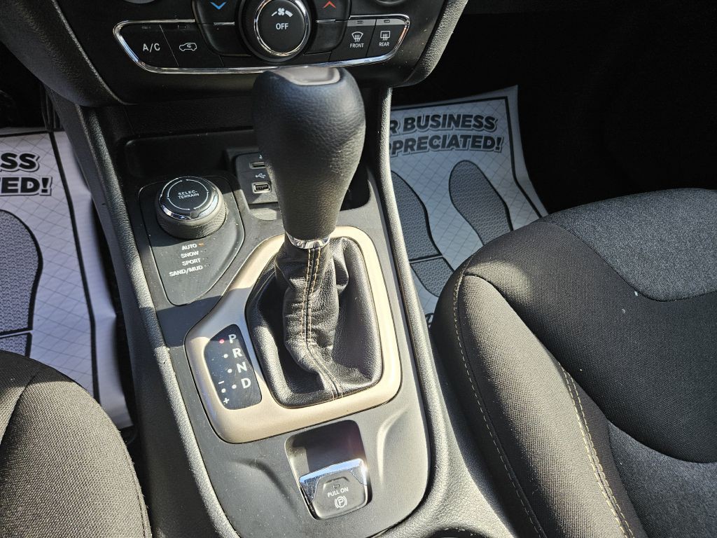 2018 Jeep Cherokee Image 33