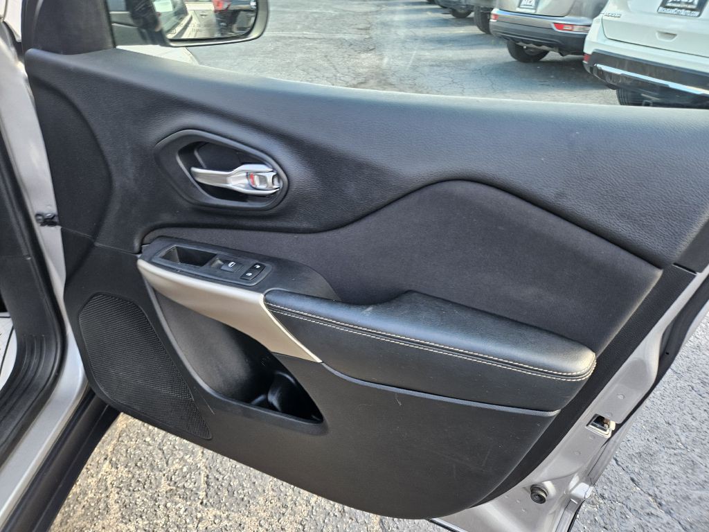 2018 Jeep Cherokee Image 39