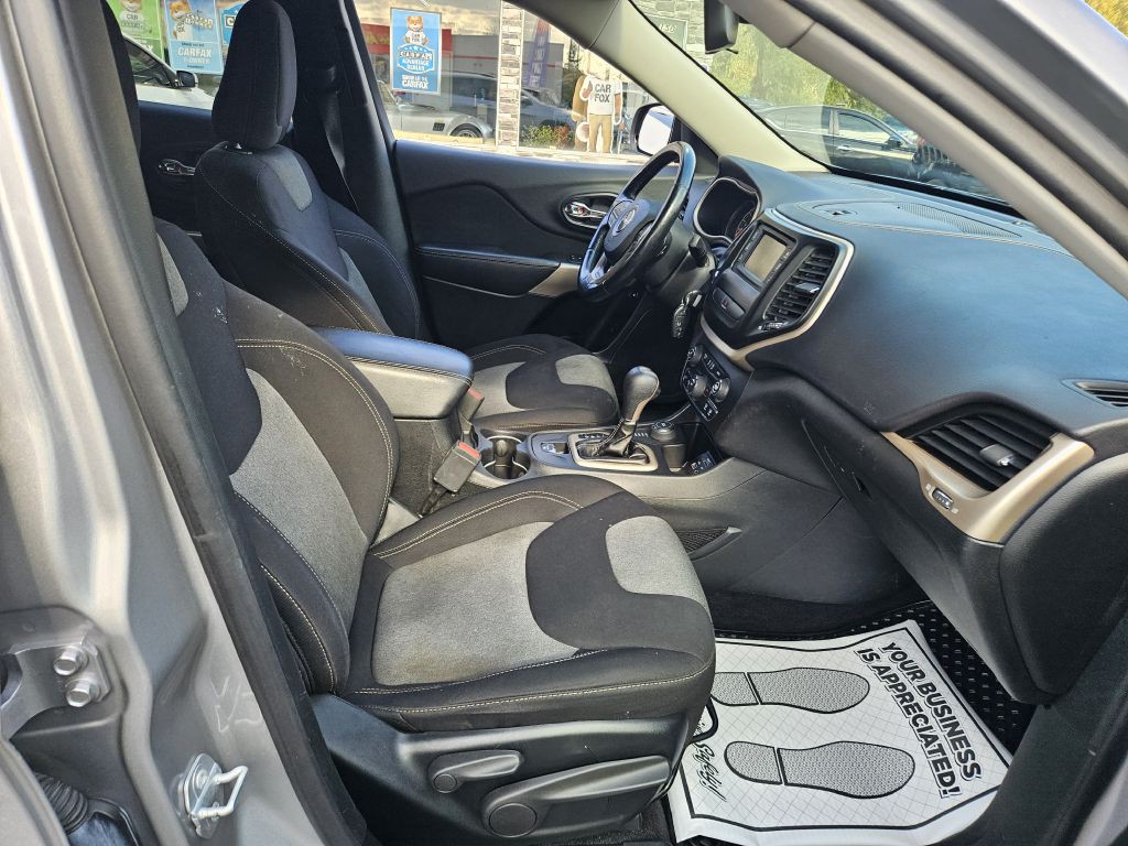 2018 Jeep Cherokee Image 40