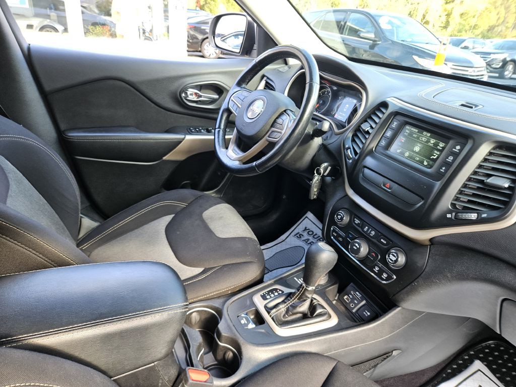 2018 Jeep Cherokee Image 42