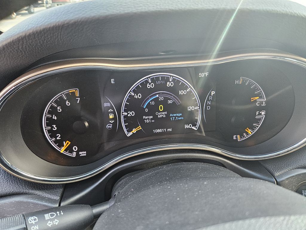 2016 Jeep Grand Cherokee Image 25