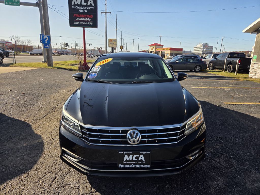 2016 Volkswagen Passat Image 16