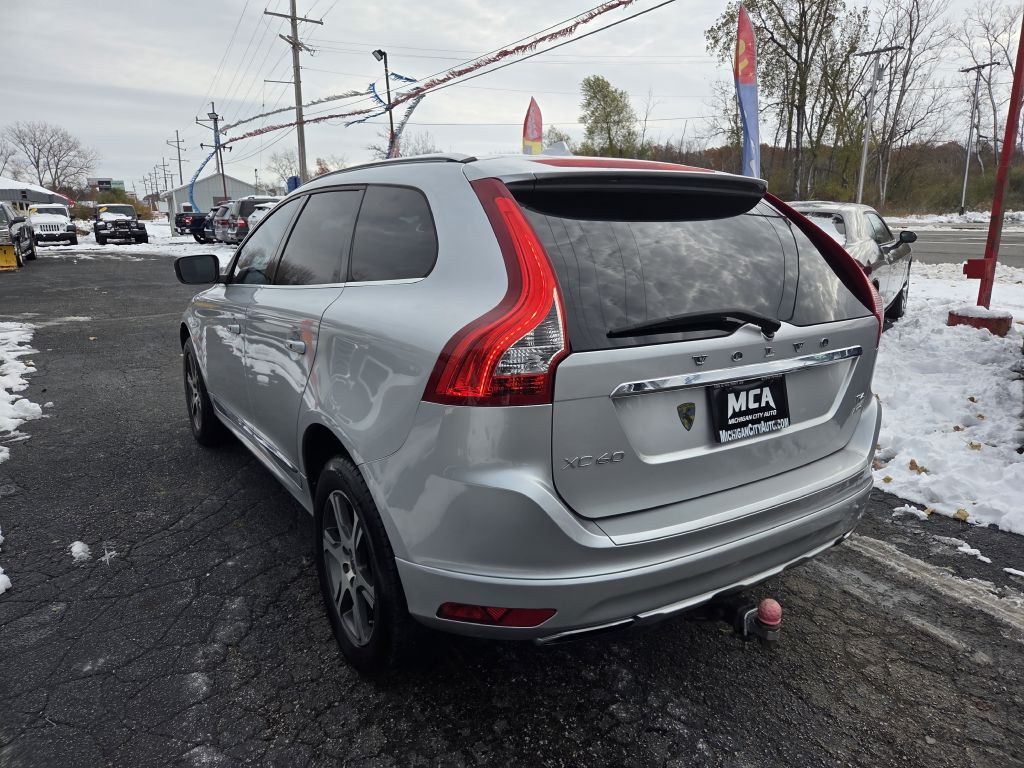 2015 Volvo XC60 Image 11