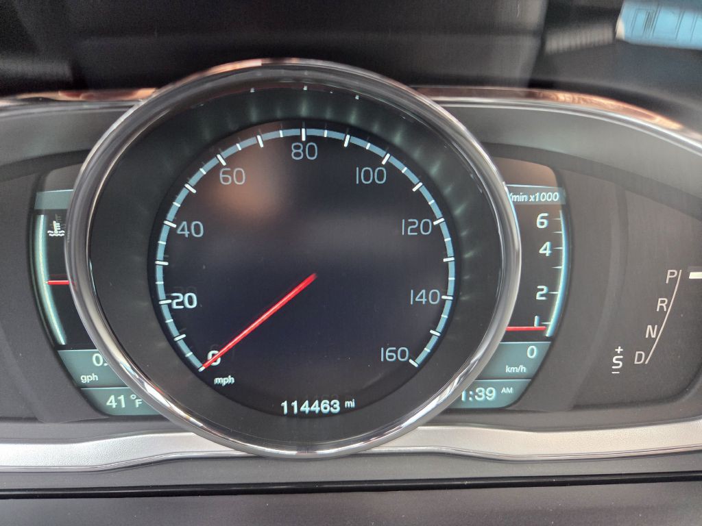 2015 Volvo XC60 Image 29