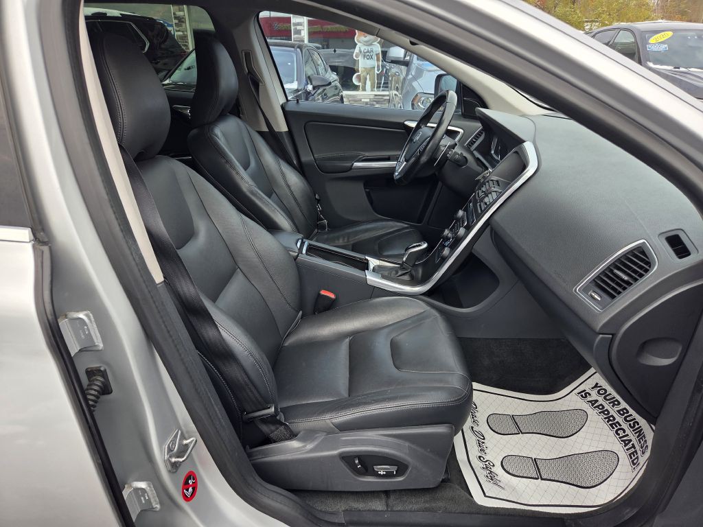 2015 Volvo XC60 Image 47