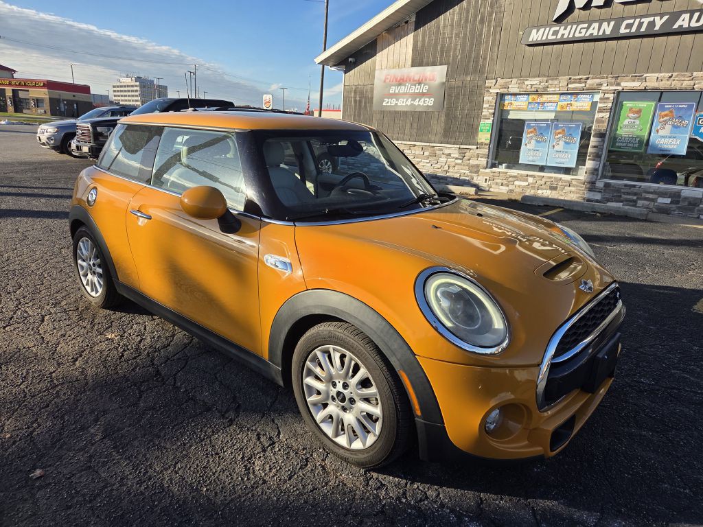 2014 MINI Cooper Image 2