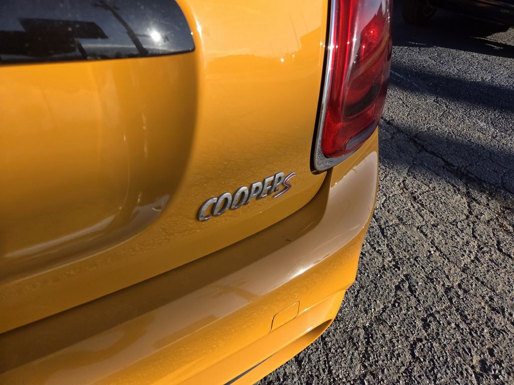 2014 MINI Cooper Image 8