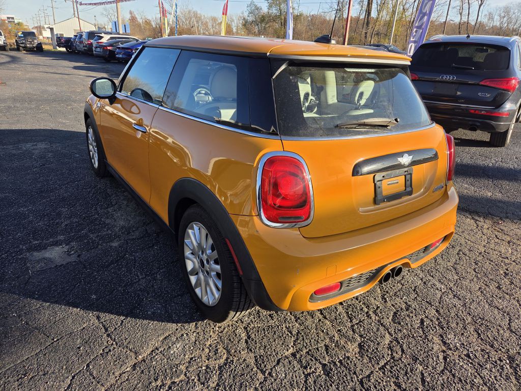 2014 MINI Cooper Image 9