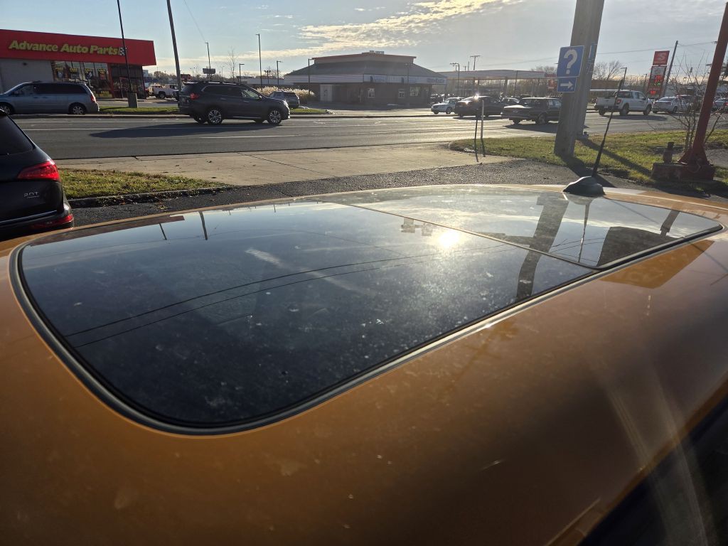 2014 MINI Cooper Image 18