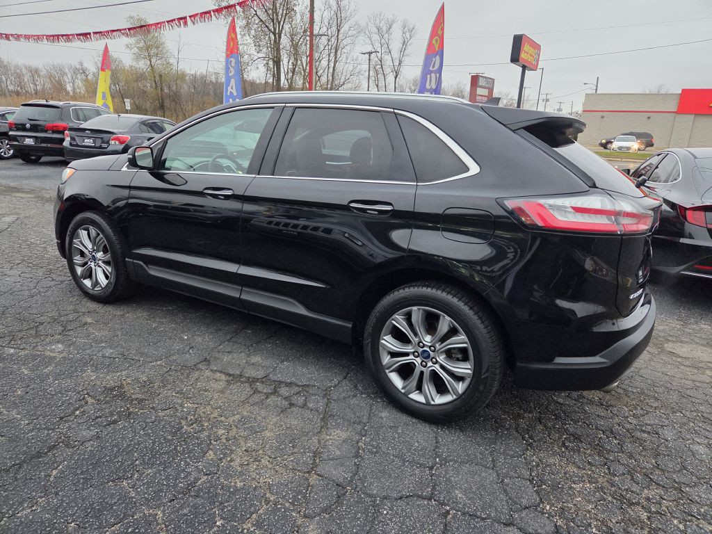 2019 Ford Edge Image 11