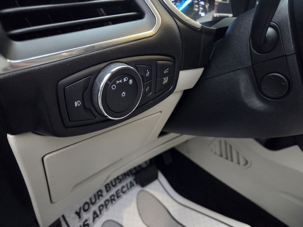 2019 Ford Edge Image 25