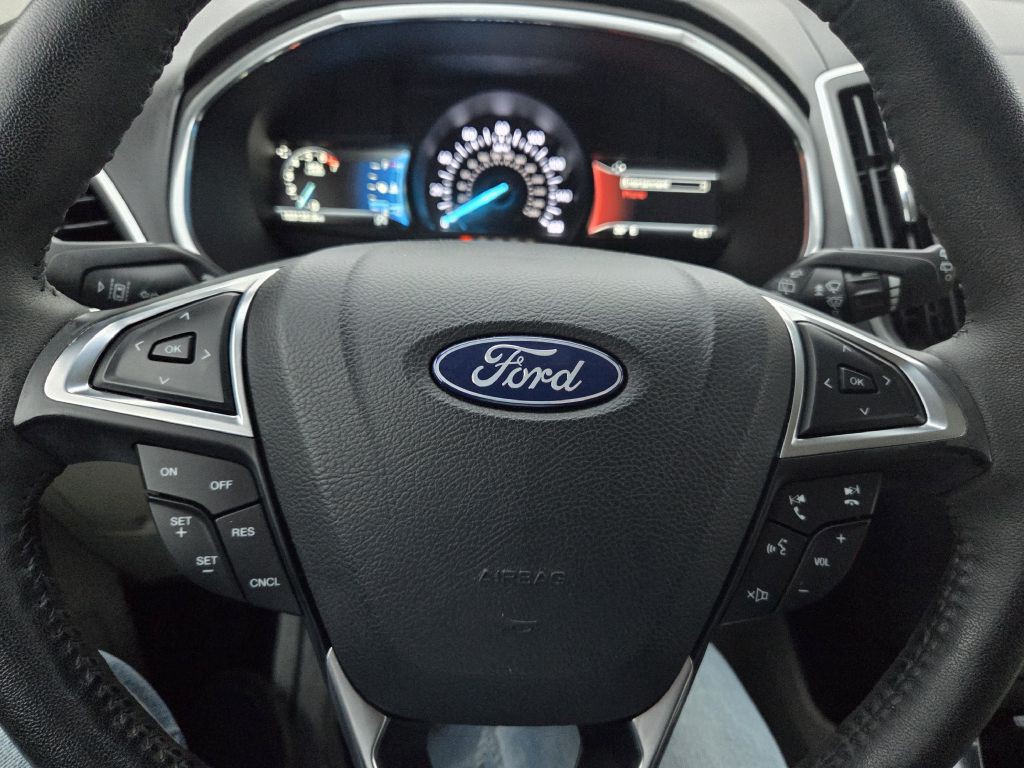 2019 Ford Edge Image 28