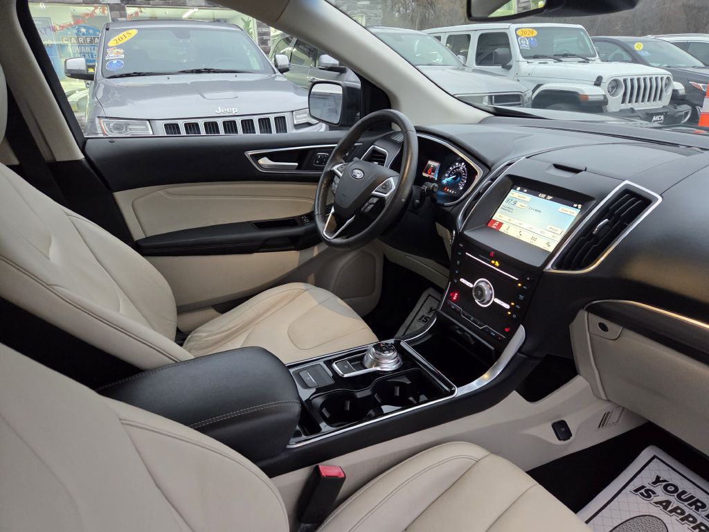 2019 Ford Edge Image 48